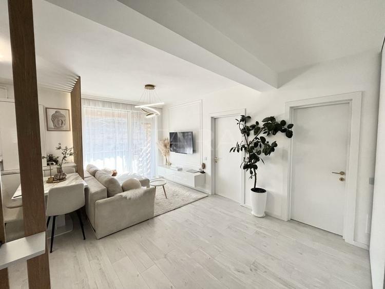 Apartament cu 2 camere semidecomandat, mobilat în Florești — fotografia 1