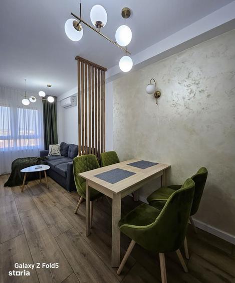 Apartament cu 3 camere decomandat în Nufărul