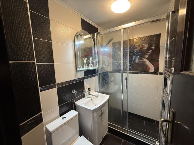 Apartament cu 3 camere decomandat, mobilat în Teiul Doamnei