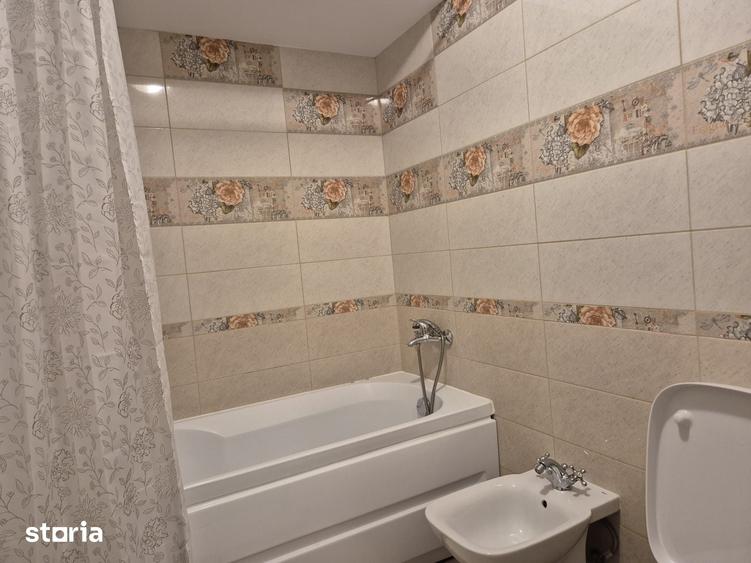 Apartament cu 3 camere în Mioriței