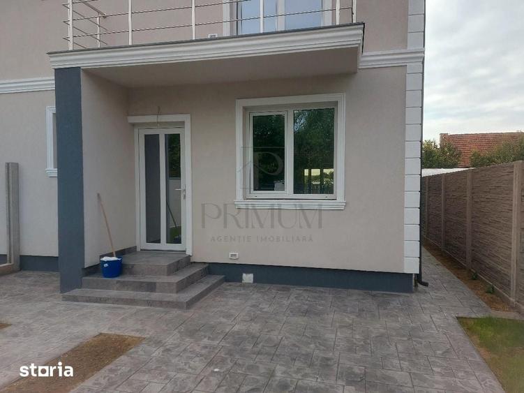 Casă cu 4 camere cu Teren 300 Mp în Sânmihaiu Român