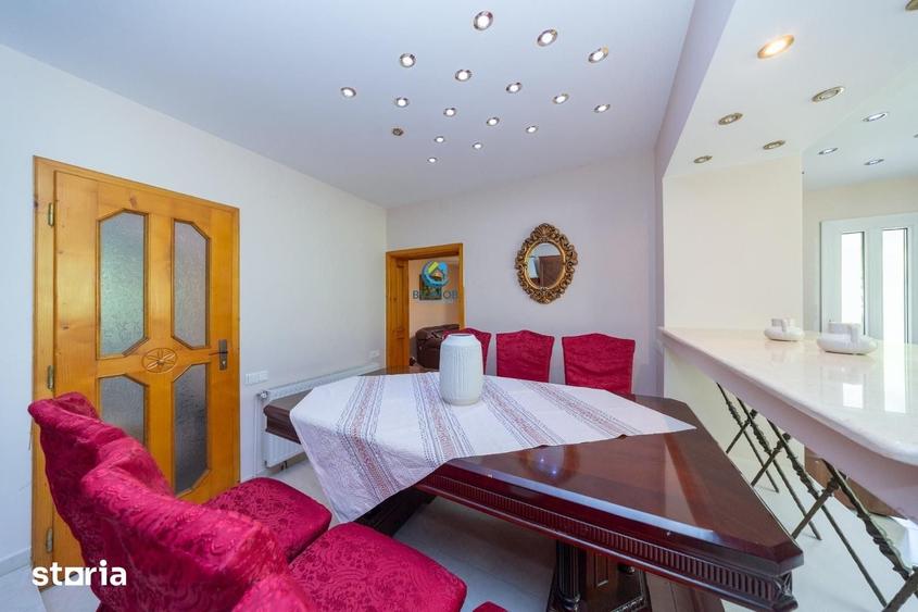 Apartament cu 3 camere în Schei