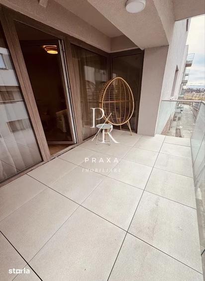Apartament cu 3 camere semidecomandat în Borhanci