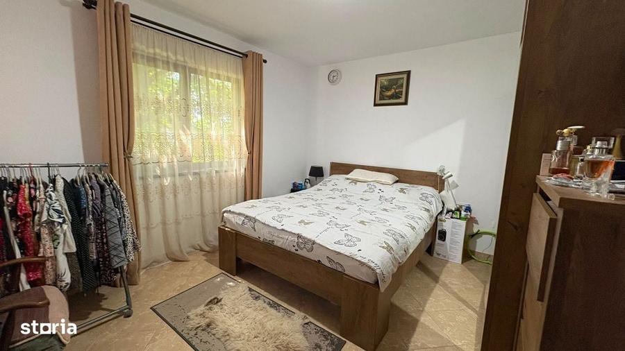 Casă cu 4 camere cu Teren 761 Mp în Aroneanu