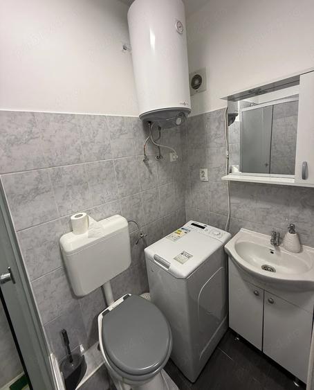 Garsonieră semidecomandată în Central