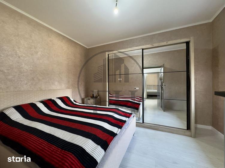 Casă cu 4 camere cu Teren 2561 Mp în Cobadin