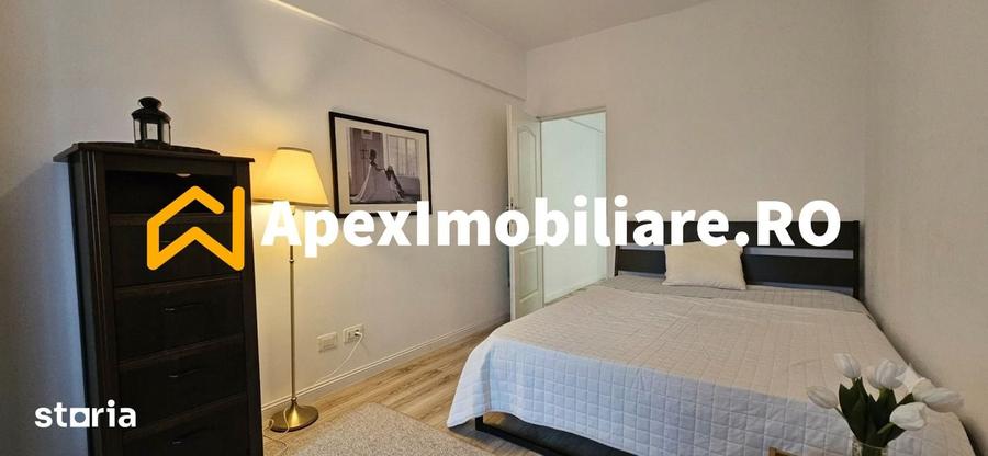 Apartament cu 3 camere semidecomandat în Dămăroaia