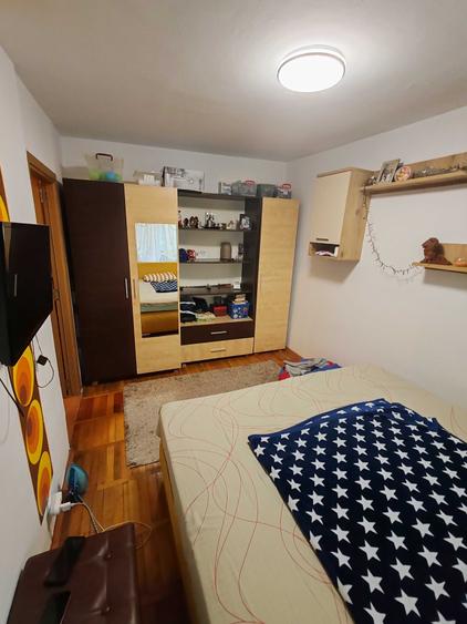 Apartament cu 2 camere semidecomandat în Aradului