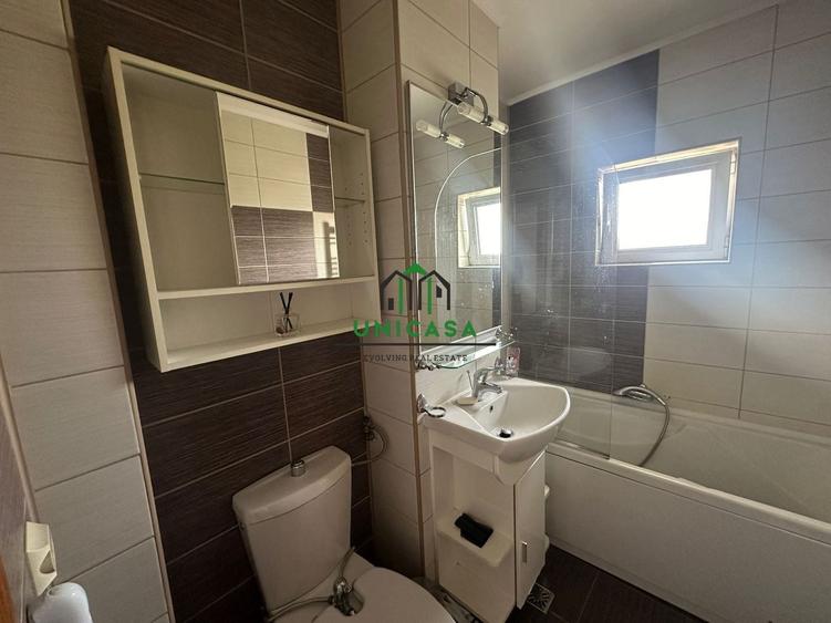 Apartament cu 3 camere decomandat, mobilat în Ostroveni