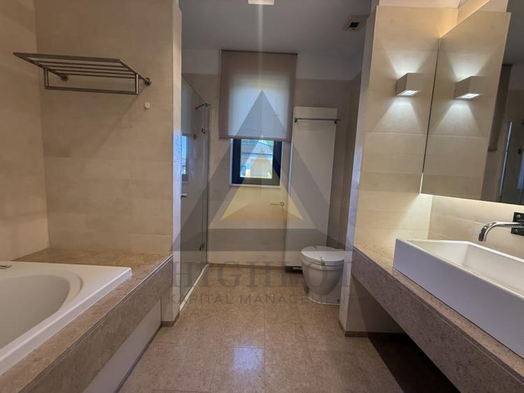 Casă cu 4 camere cu Canalizare în Voluntari