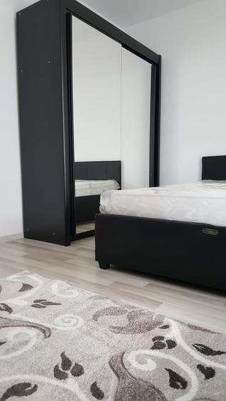 Apartament cu 2 camere decomandat în Păcii
