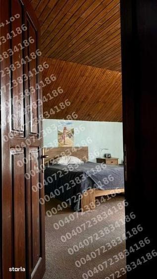 Casă cu 4 camere cu Teren 1000 Mp în Central