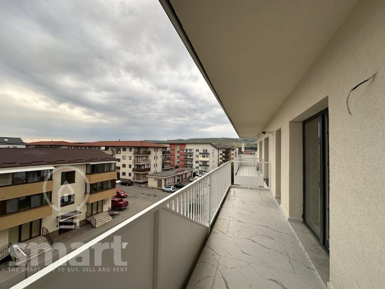 Apartament cu 2 camere semidecomandat în Florești