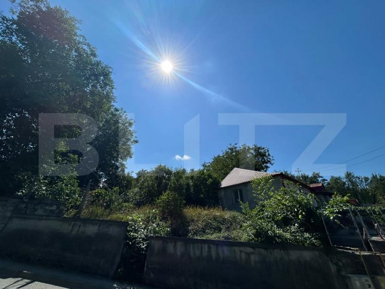 Teren de 100 mp, în Central