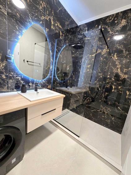 Apartament cu 2 camere semidecomandat în Florești