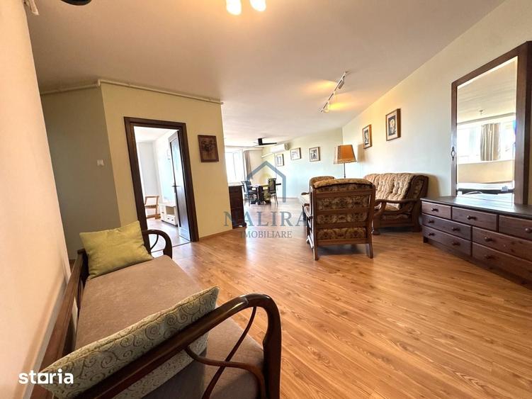 Apartament cu 3 camere în Traian
