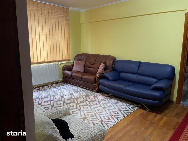 Apartament cu 3 camere în Vatra Luminoasă