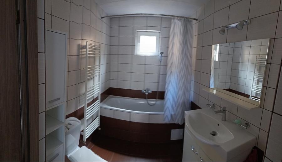 Duplex cu 5 camere cu Teren 613 Mp în Nord-Vest