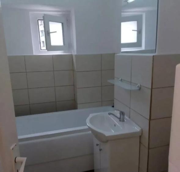 Apartament cu 2 camere decomandat în Cug