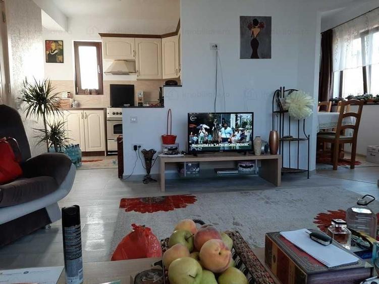 Casă cu 3 camere cu Teren 200 Mp în Tunari
