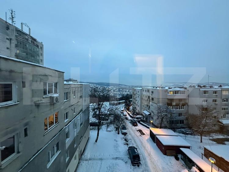 Apartament cu 2 camere decomandat, mobilat în Zorilor