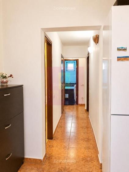 Apartament cu 3 camere decomandat în Dristor