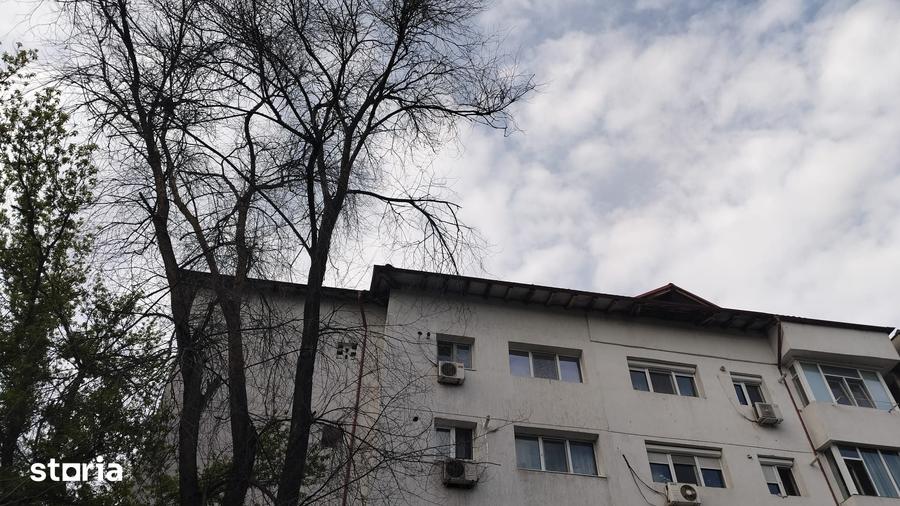 Apartament cu 3 camere decomandat în Țiglina 3