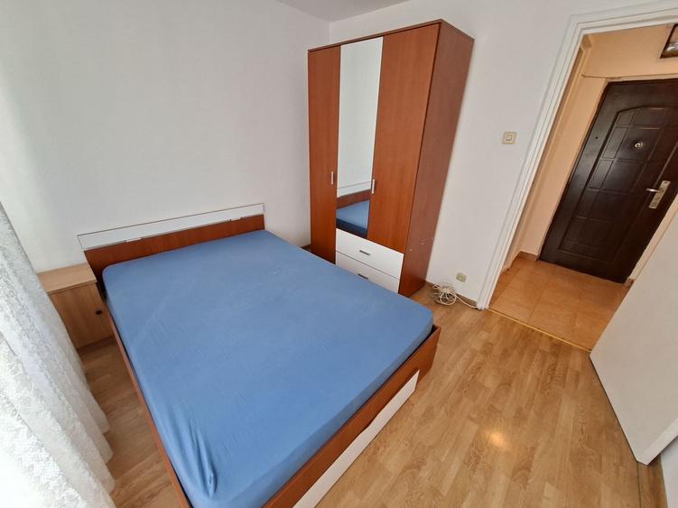 Apartament cu 2 camere decomandat în Drumul Taberei