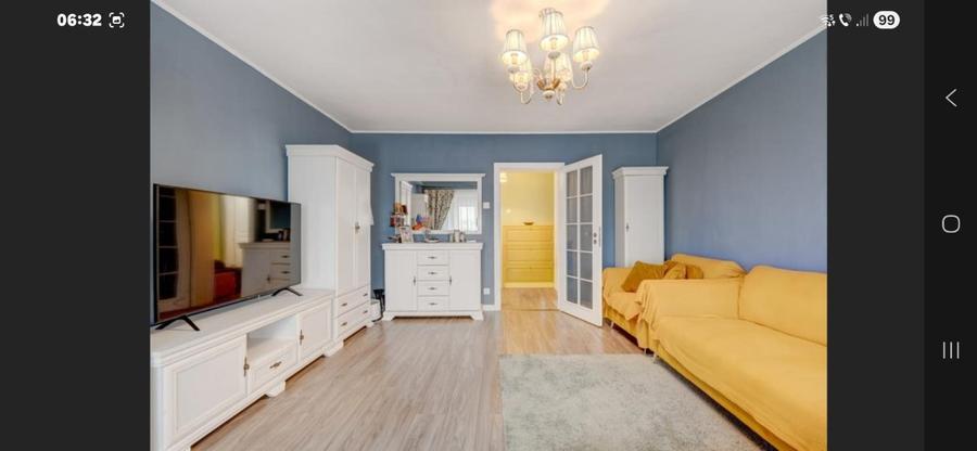 Apartament cu 3 camere decomandat, mobilat în Decebal