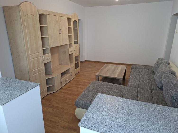 Apartament cu 2 camere semidecomandat în Exterior Vest