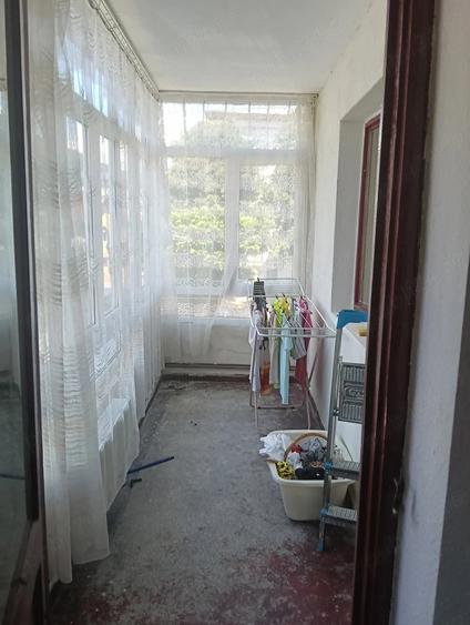Apartament cu 4 camere semidecomandat în Central
