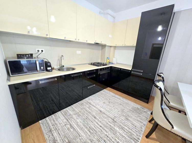 Apartament cu 2 camere semidecomandat, mobilat în Europa
