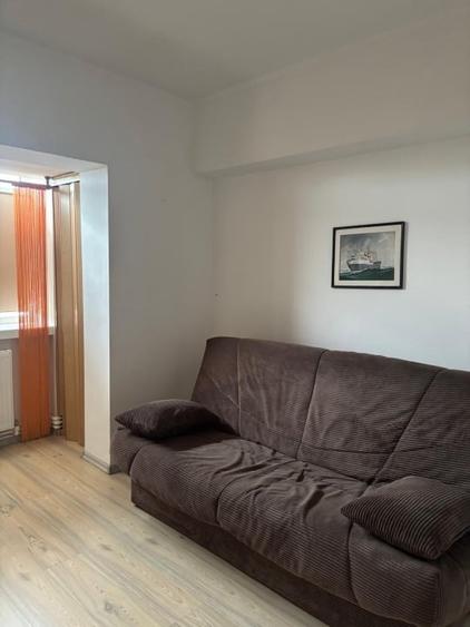 Apartament cu 4 camere decomandat, mobilat în Tomis II