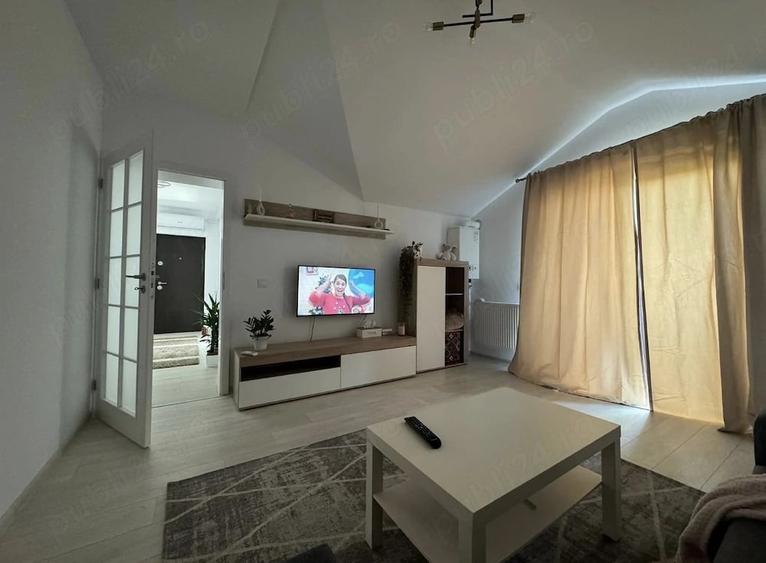 Apartament cu 2 camere decomandat în Central