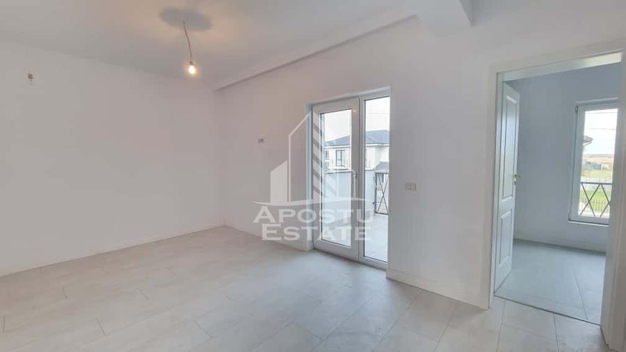 Duplex cu 4 camere cu Canalizare în Dumbrăvița