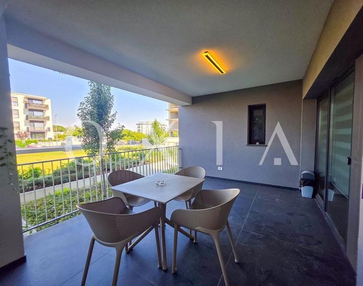 Apartament cu 2 camere semidecomandat în Aradului