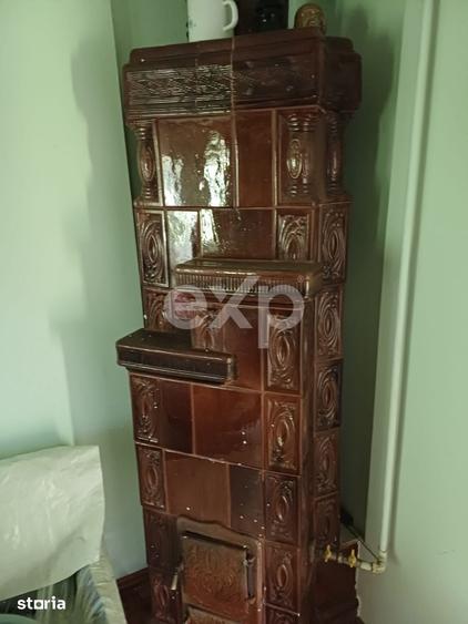 Casă cu 5 camere cu Teren 1749 Mp în Pietroșița
