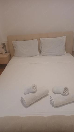 Apartament cu 2 camere decomandat în Faleza Nord