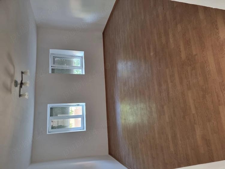 Casă cu Teren 637 Mp în Lovrin