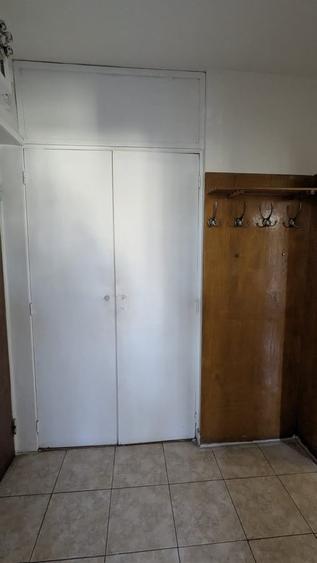 Apartament cu 3 camere semidecomandat în Dristor