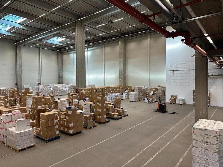 Spațiu industrial, de 850 mp, în Dragomirești-Deal