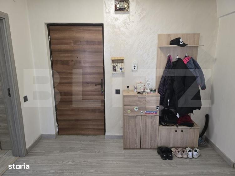 Apartament cu 3 camere semidecomandat în Sânnicoară