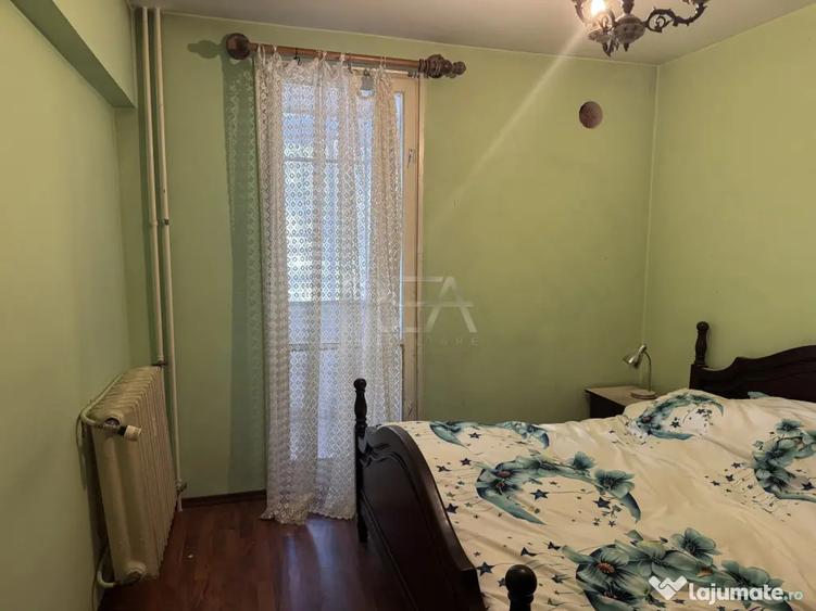 Apartament cu 4 camere decomandat în Titan