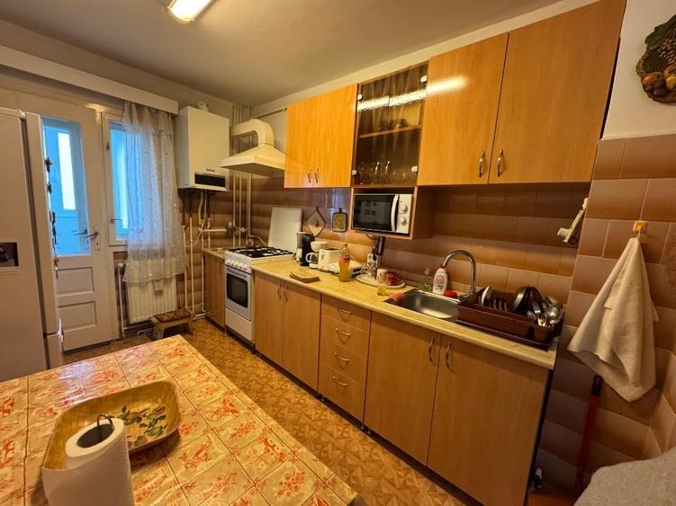 Apartament cu 2 camere decomandat, mobilat în Zorilor