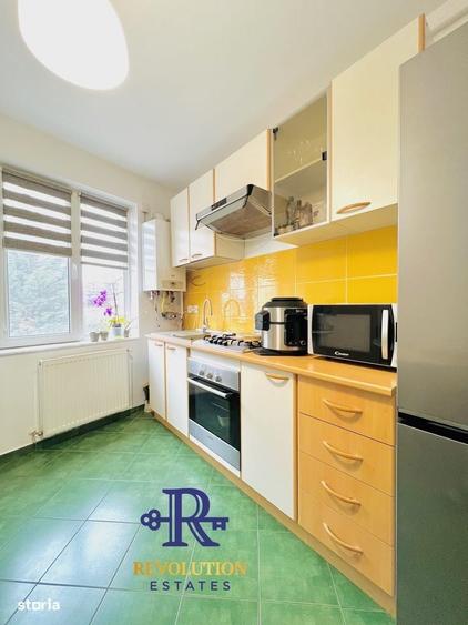 Apartament cu 3 camere decomandat în Andrei Mureșanu