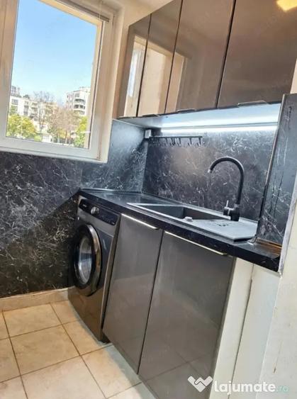 Apartament cu 2 camere semidecomandat în Gara de Nord