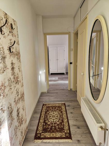 Apartament cu 2 camere semidecomandat în Centrul Civic