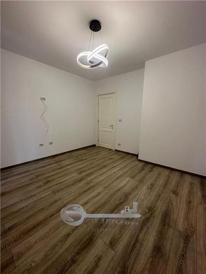 Apartament cu 2 camere decomandat, mobilat în Galata