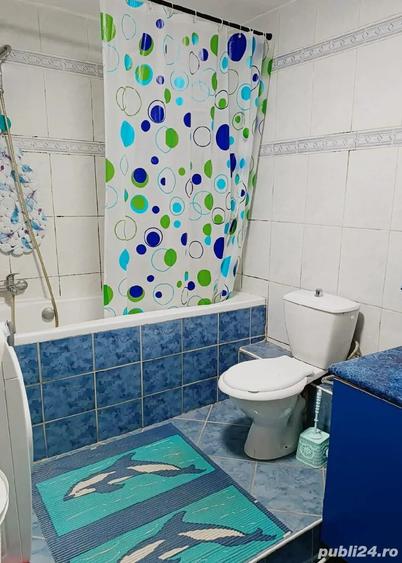 Apartament cu 3 camere semidecomandat în Central