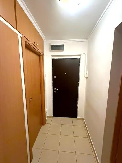 Apartament cu 2 camere decomandat, mobilat în Titan
